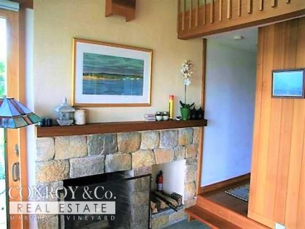 Cape Cod Home 994383