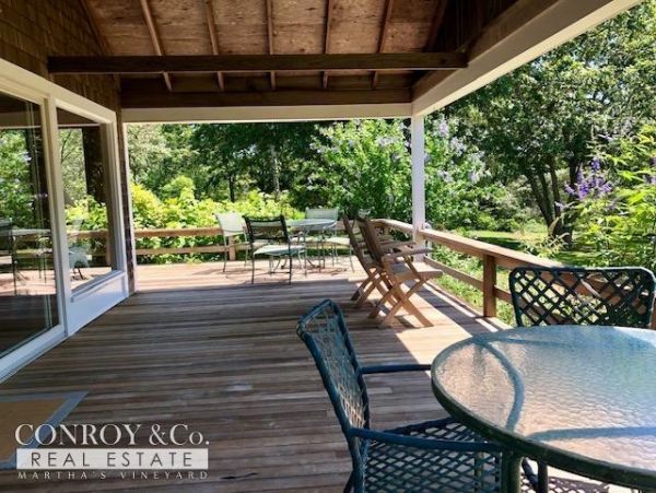 Cape Cod Home 994385