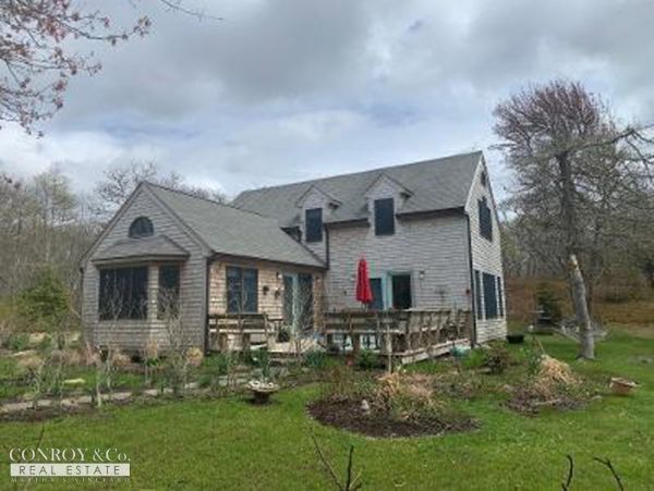 Cape Cod Home 994387