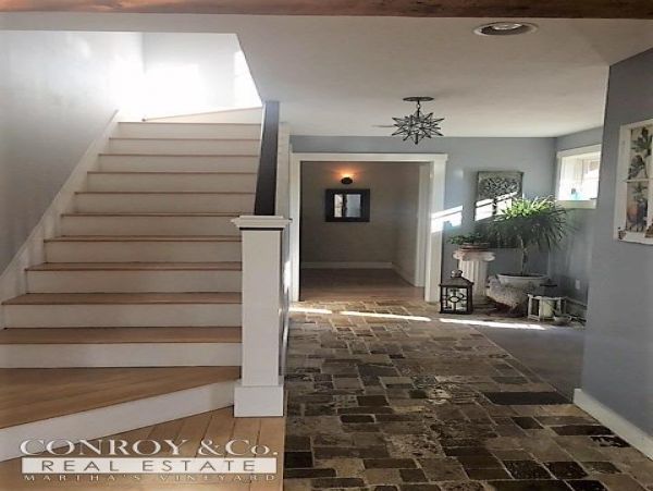 Cape Cod Home 994388