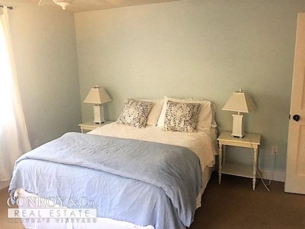 Cape Cod Home 994388