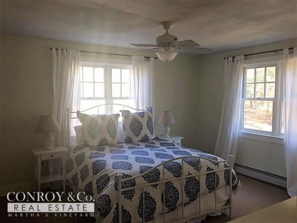 Cape Cod Home 994388