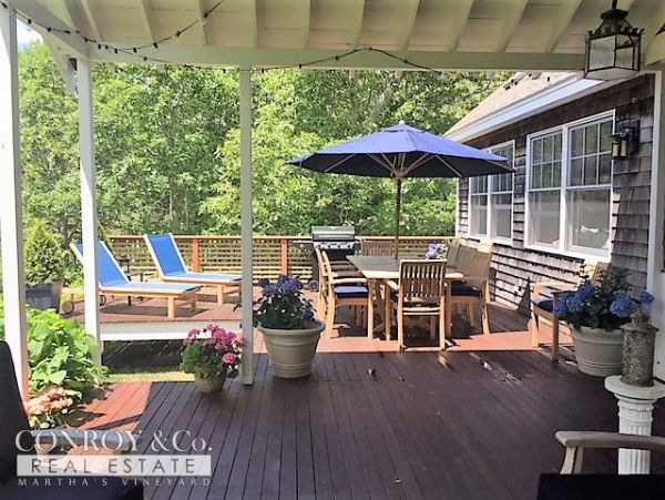 Cape Cod Home 994388