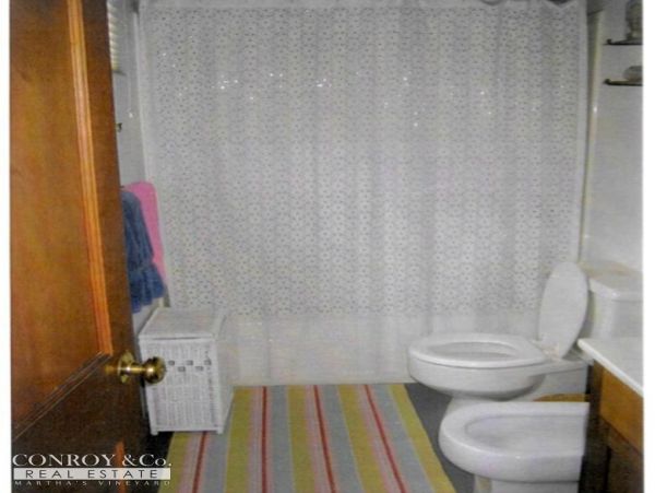 Cape Cod Home 994390