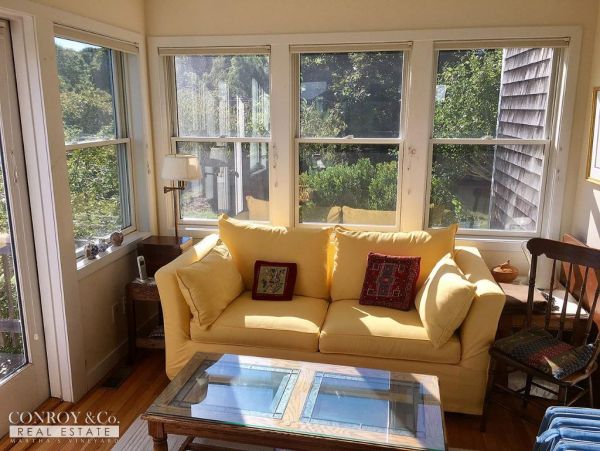 Cape Cod Home 994391