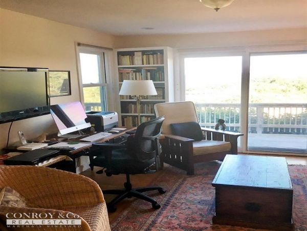 Cape Cod Home 994391