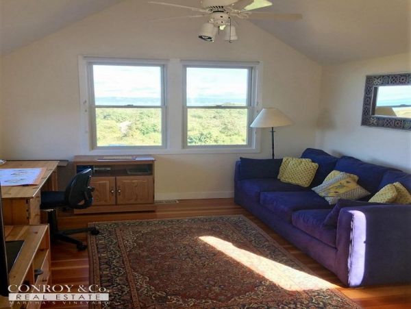 Cape Cod Home 994391