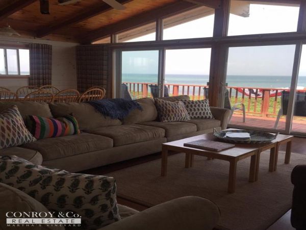 Cape Cod Home 994394