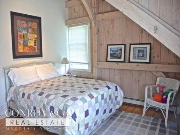 Cape Cod Home 994395