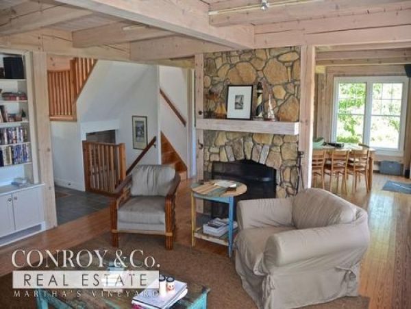 Cape Cod Home 994395