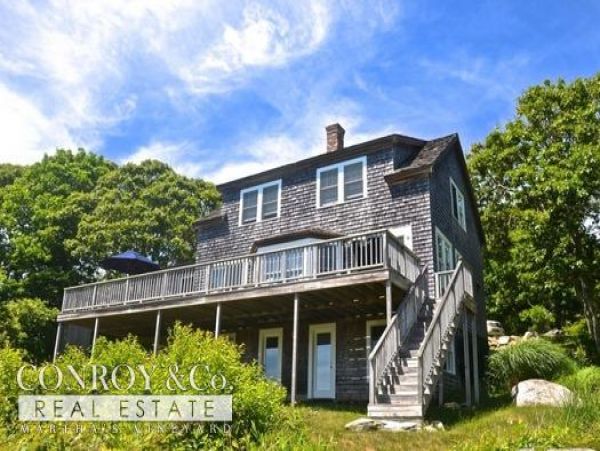 Cape Cod Home 994395