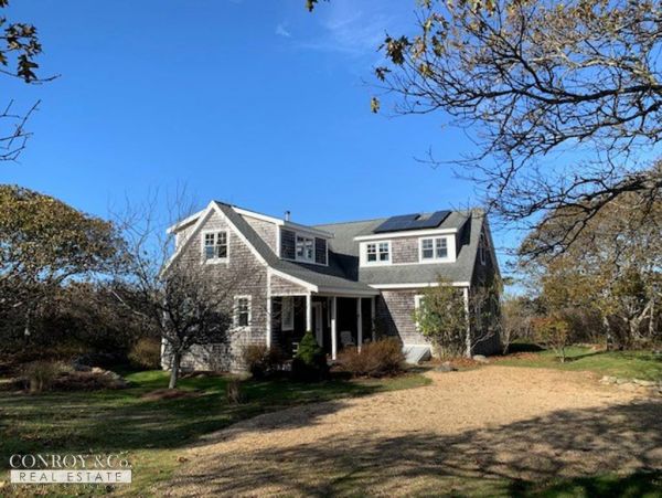 Cape Cod Home 994396