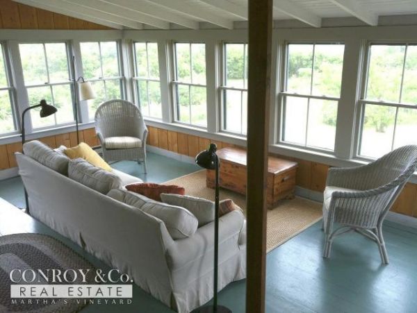 Cape Cod Home 994397