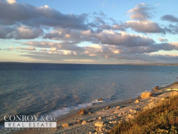 Cape Cod Home 994397