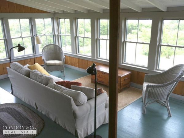 Cape Cod Home 994397