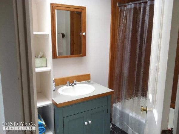 Cape Cod Home 994397