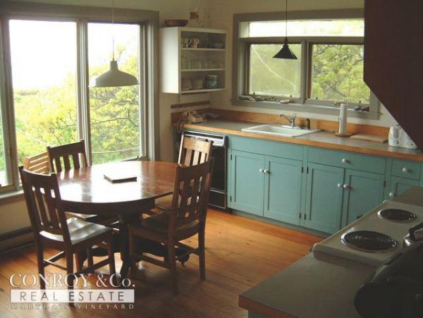 Cape Cod Home 994397