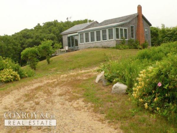 Cape Cod Home 994397