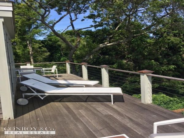 Cape Cod Home 994398