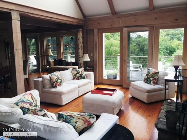 Cape Cod Home 994398