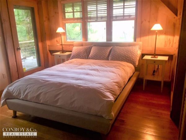 Cape Cod Home 994398
