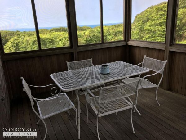Cape Cod Home 994400