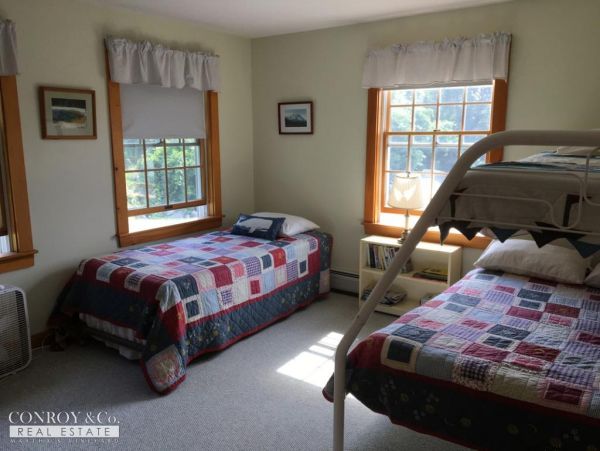 Cape Cod Home 994400