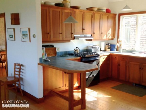 Cape Cod Home 994401