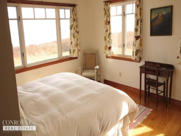 Cape Cod Home 994401
