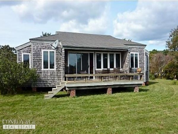 Cape Cod Home 994402