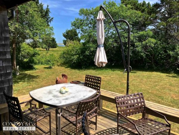 Cape Cod Home 994402