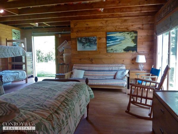 Cape Cod Home 994402
