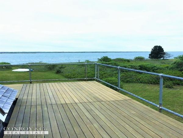 Cape Cod Home 994403