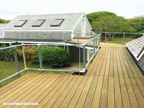 Cape Cod Home 994403