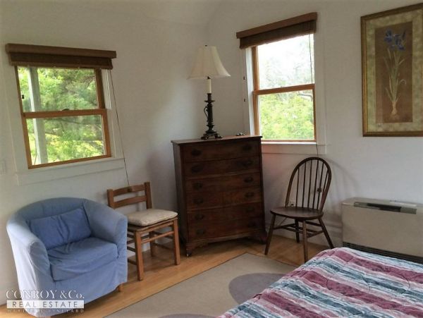 Cape Cod Home 994403