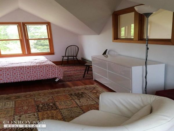 Cape Cod Home 994403