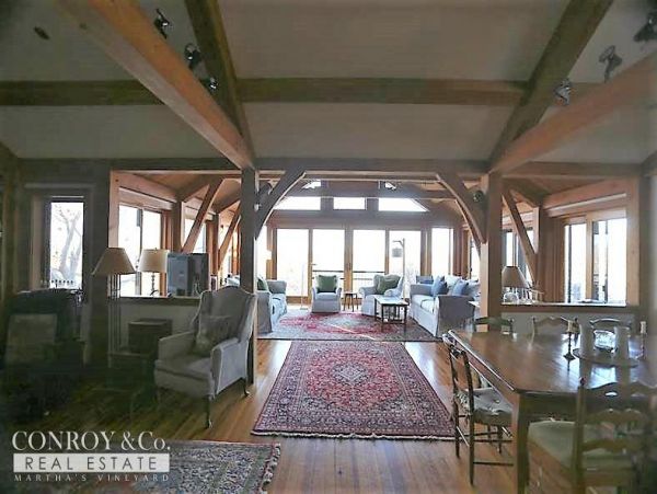 Cape Cod Home 994404