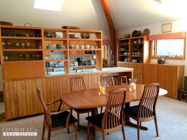 Cape Cod Home 994406