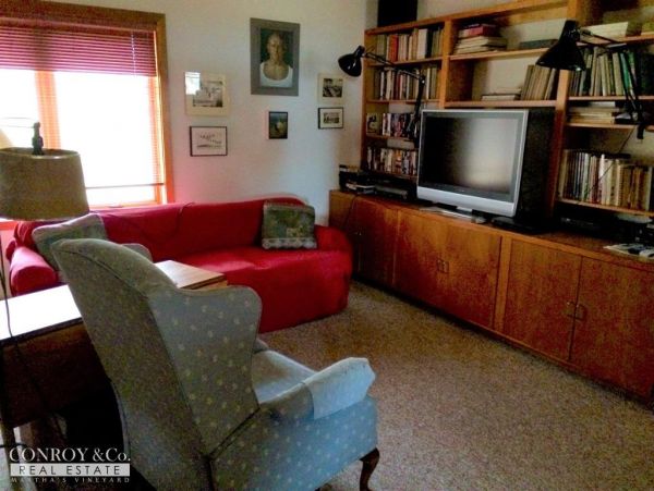 Cape Cod Home 994406
