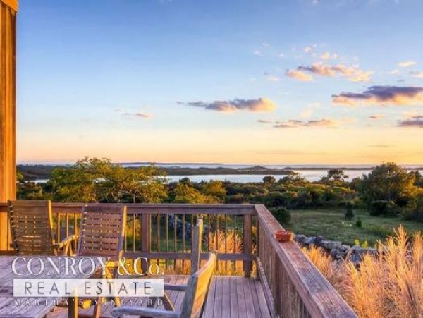 Cape Cod Home 994408
