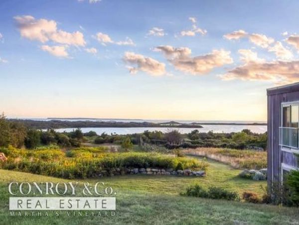 Cape Cod Home 994408