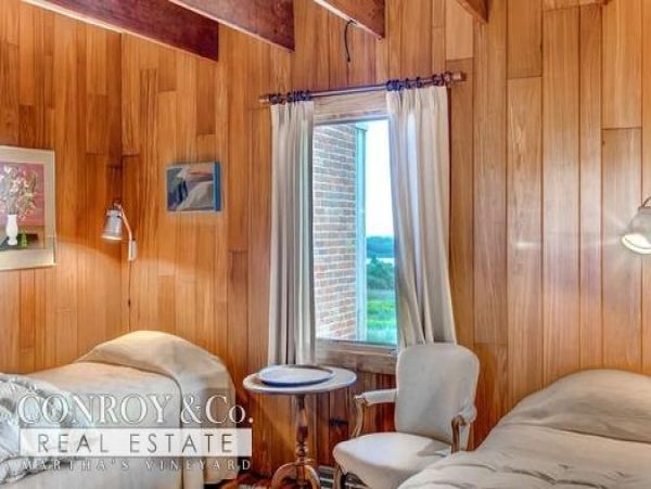 Cape Cod Home 994408