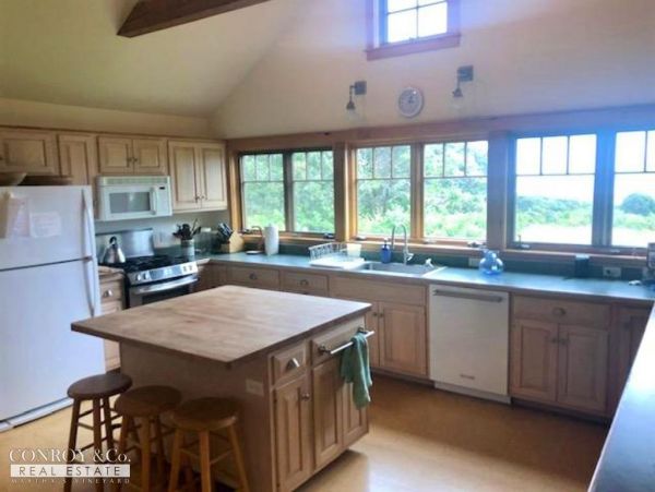 Cape Cod Home 994410