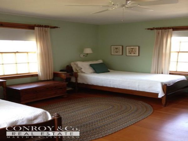 Cape Cod Home 994411