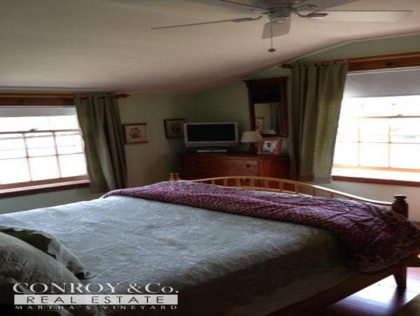 Cape Cod Home 994411