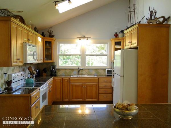Cape Cod Home 994412
