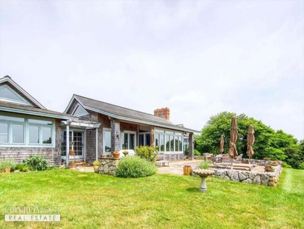 Cape Cod Home 994413
