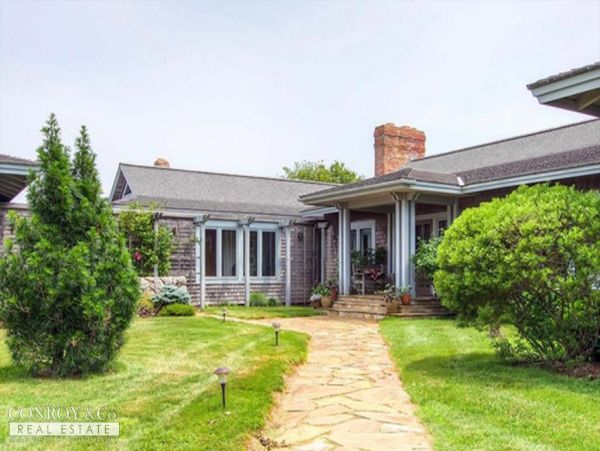 Cape Cod Home 994413