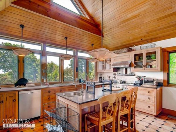Cape Cod Home 994413