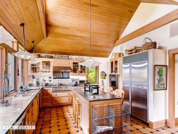 Cape Cod Home 994413
